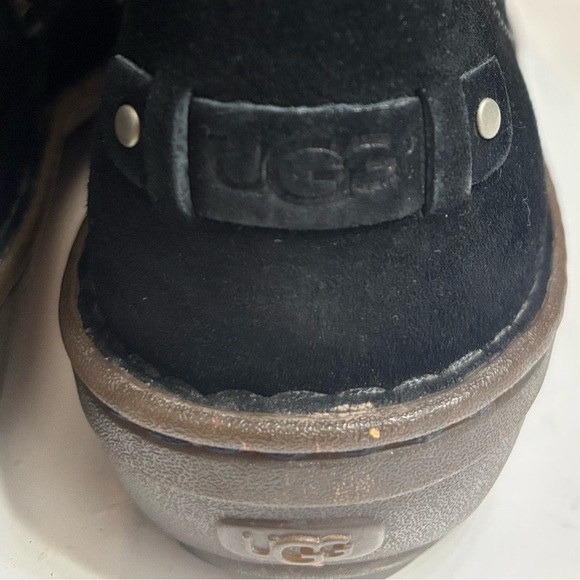 UGG Neevah Black Suede Leather Ankle Boots Fur Lined Boots Women’s Size 10 - Picture 6 of 14